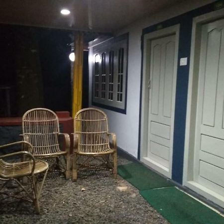 טקאדי Green Garden Cottage מראה חיצוני תמונה