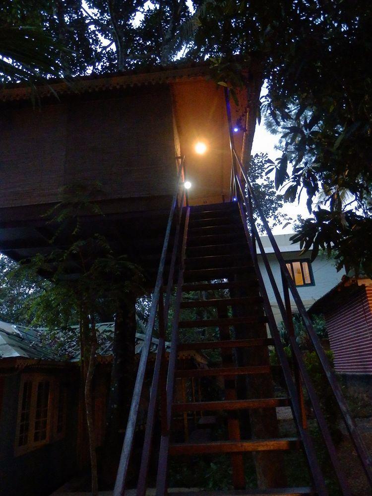 טקאדי Green Garden Cottage מראה חיצוני תמונה