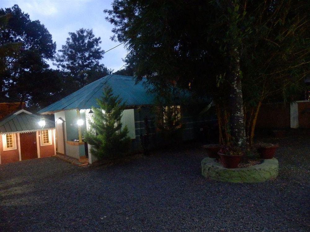 טקאדי Green Garden Cottage מראה חיצוני תמונה