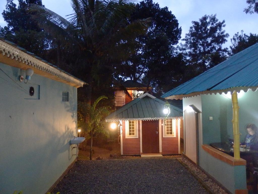 טקאדי Green Garden Cottage מראה חיצוני תמונה