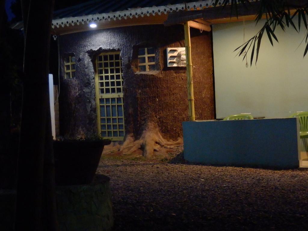 טקאדי Green Garden Cottage מראה חיצוני תמונה