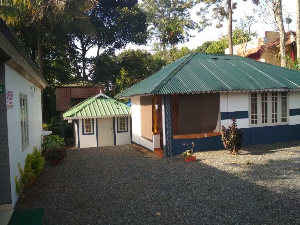 טקאדי Green Garden Cottage מראה חיצוני תמונה